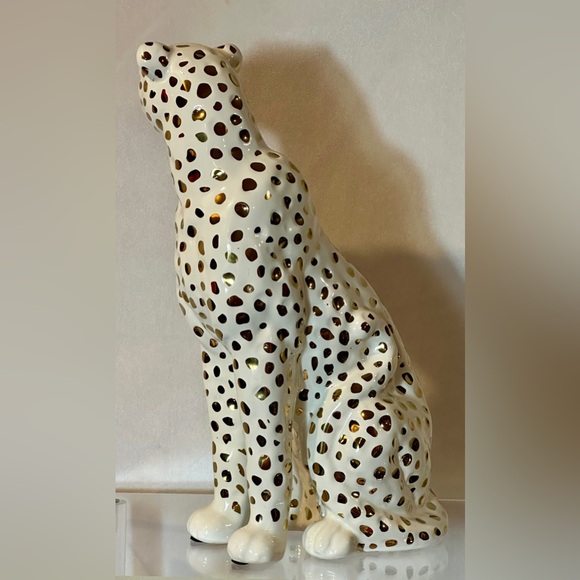 Ceramic Cheetah statue in ivory and gold - Picture 5 of 8